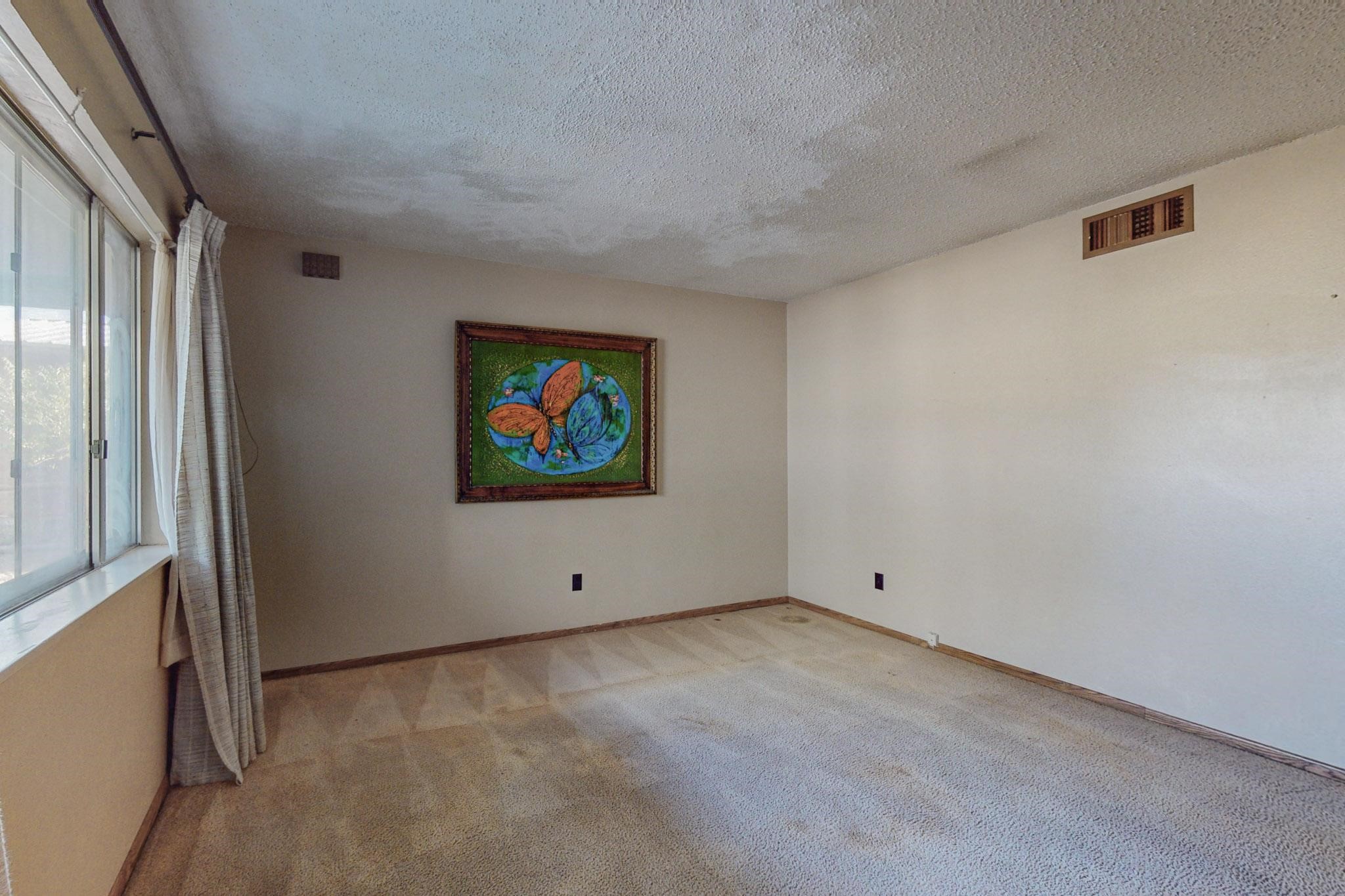 2308 Avenida De Las Campanas
