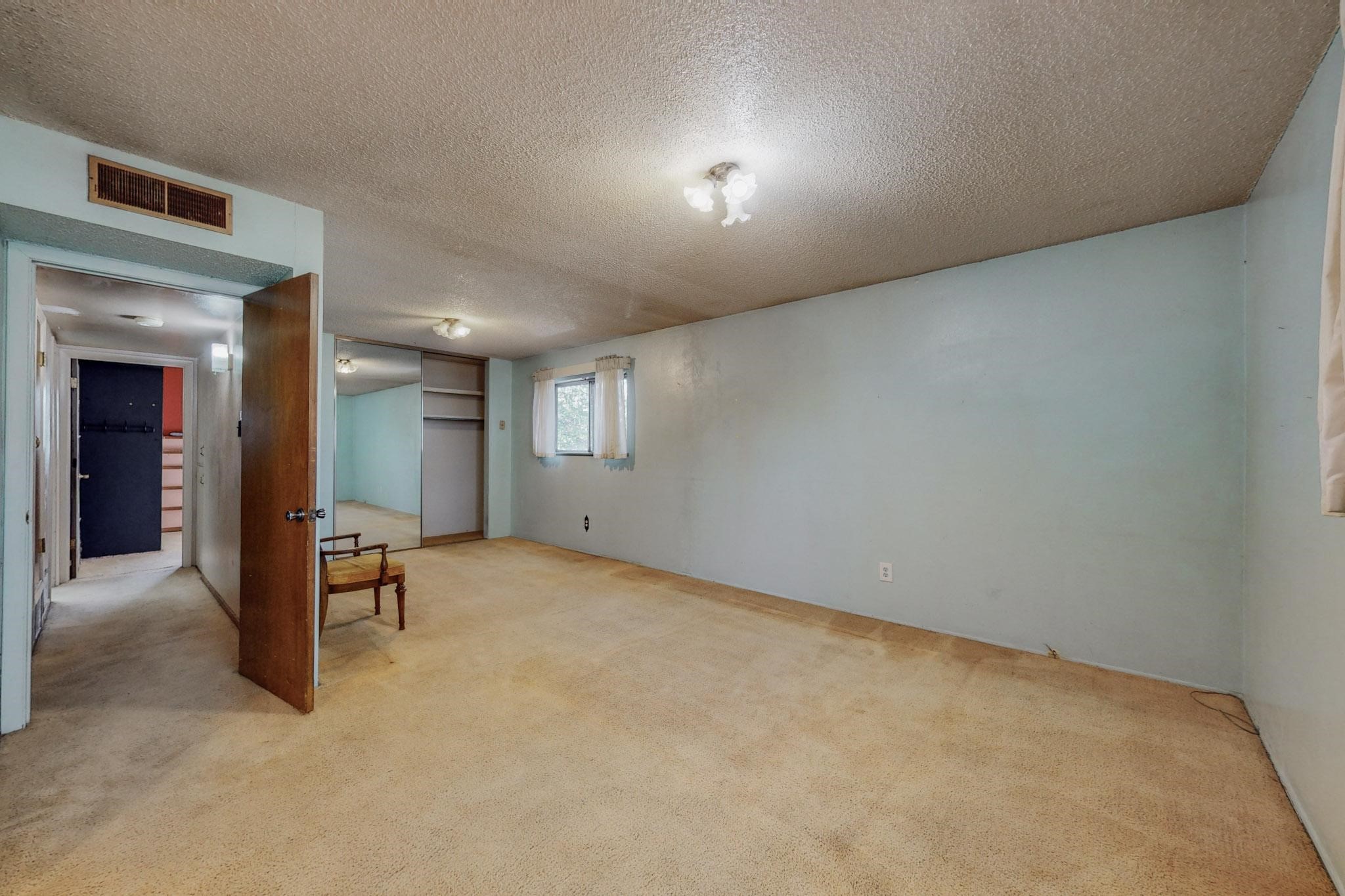 2308 Avenida De Las Campanas