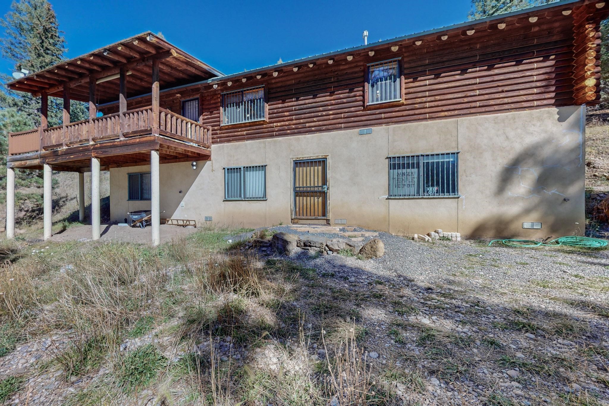 12 Pine Lane