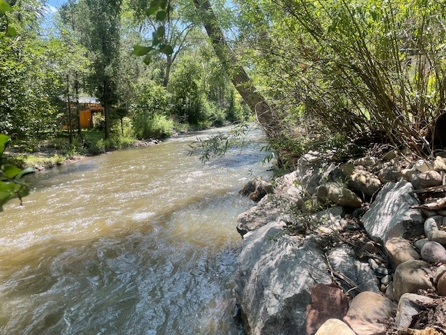 6&7 Rainbow Trout Lane