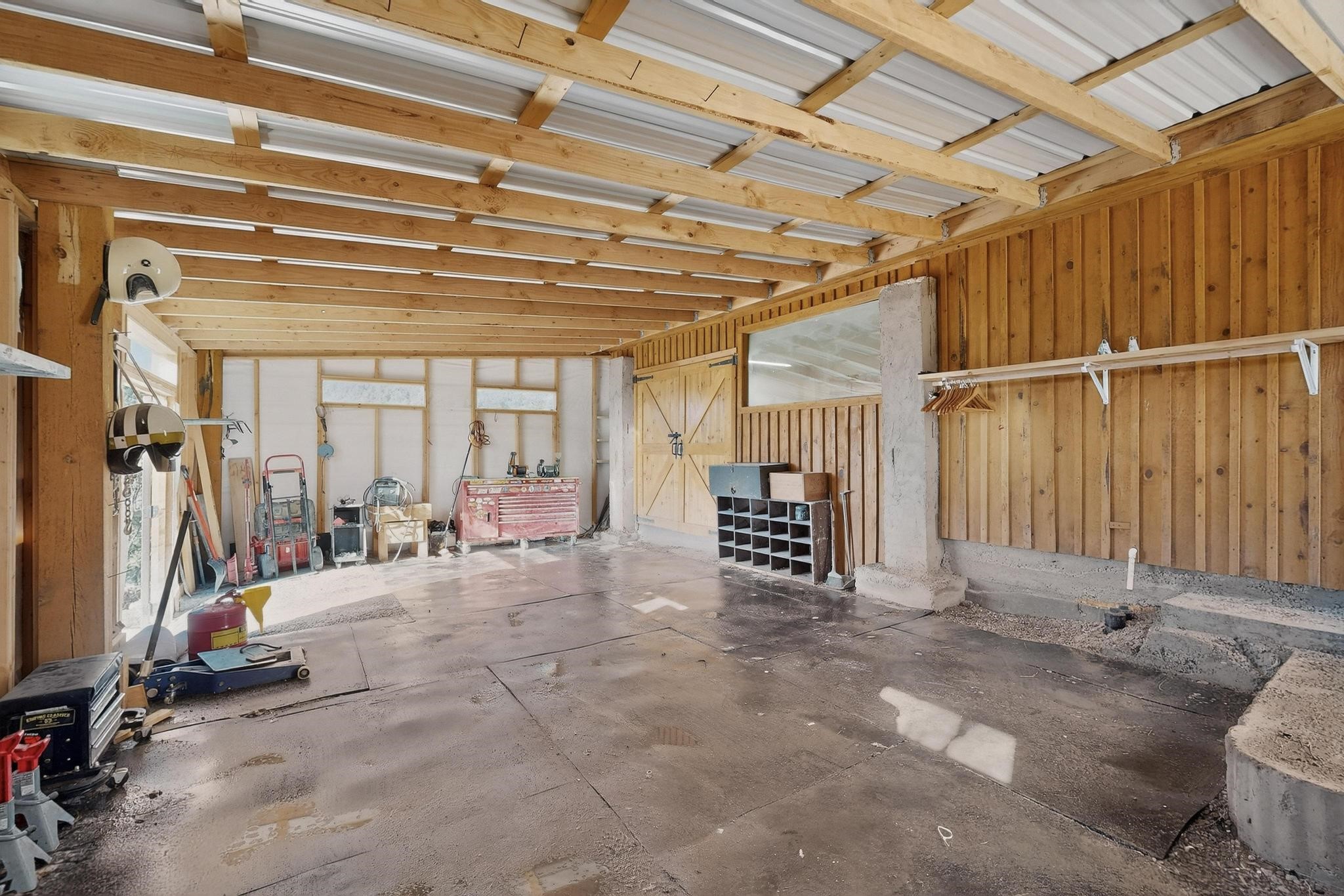 305 County Rd B64