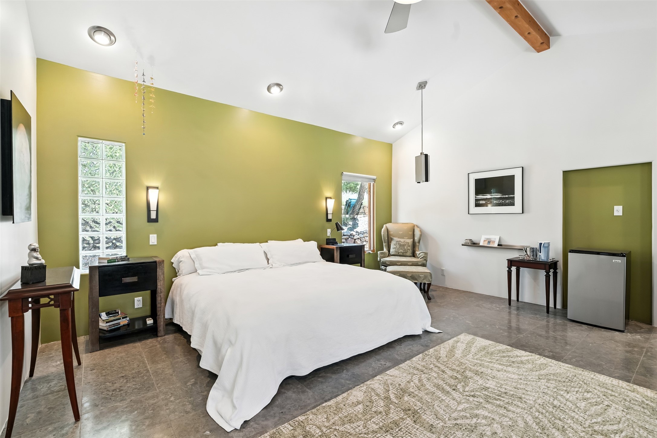 10 Sabina Lane