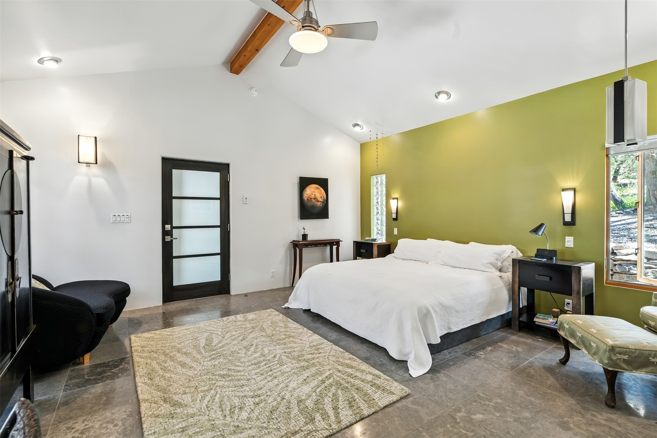 10 Sabina Lane