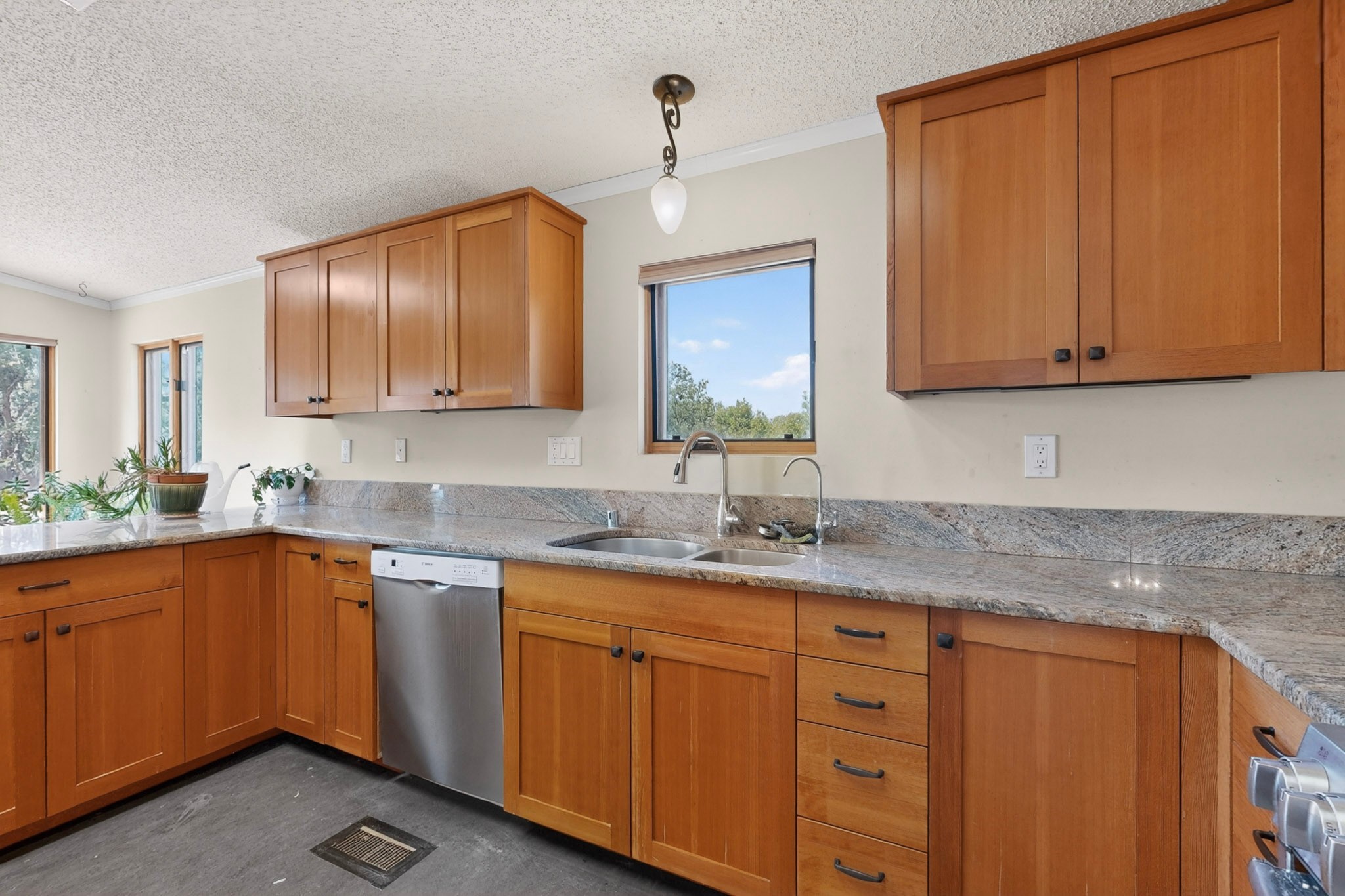 7342 Old Santa Fe Trail