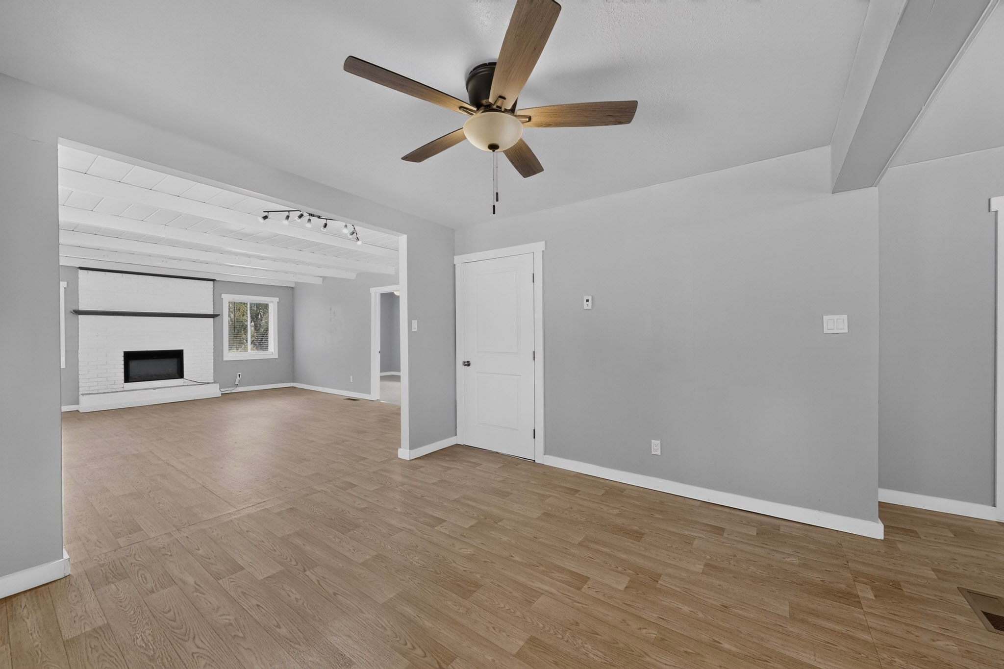 5 Ivanas Way