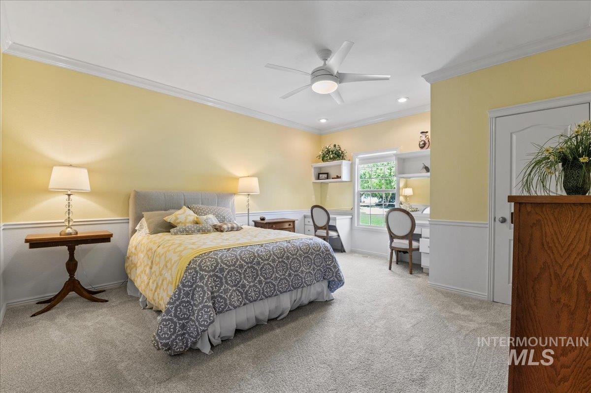 481 E Mapleside Court