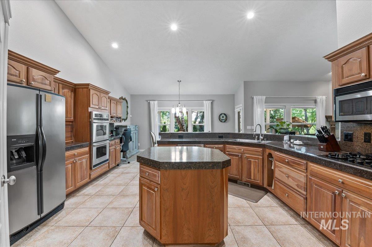 481 E Mapleside Court