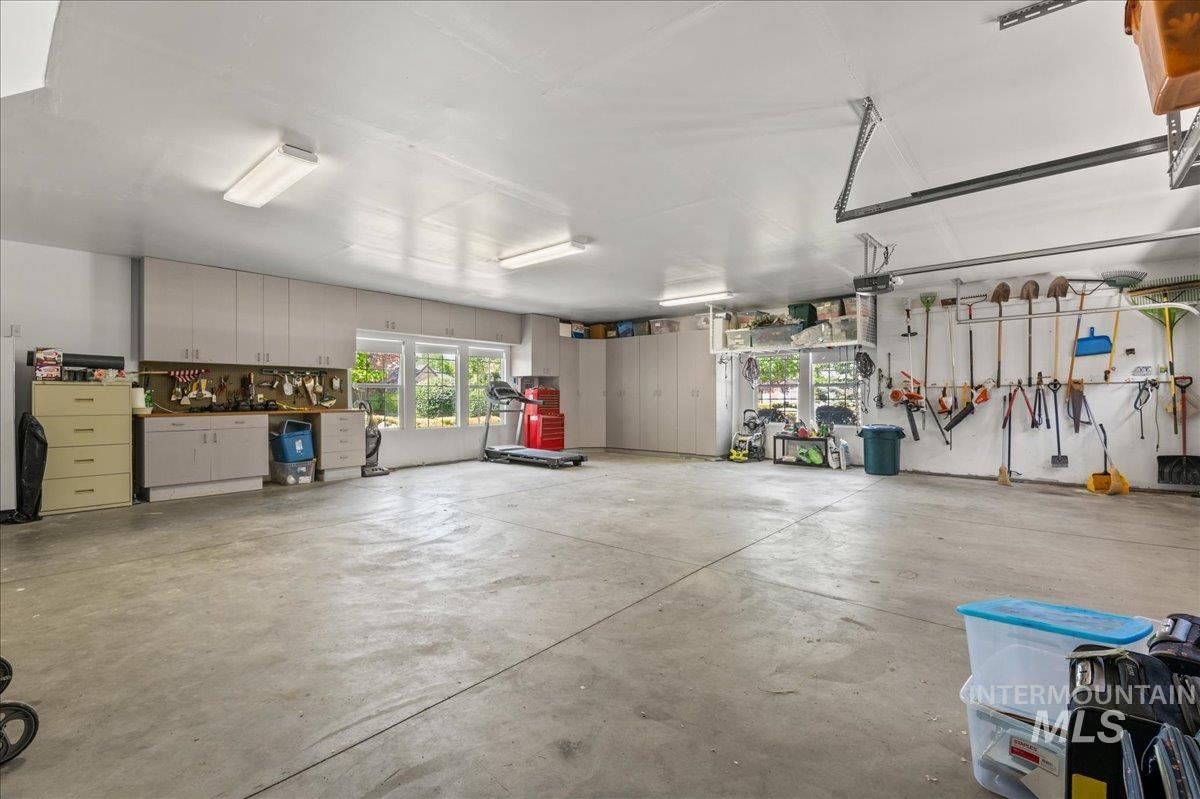 481 E Mapleside Court