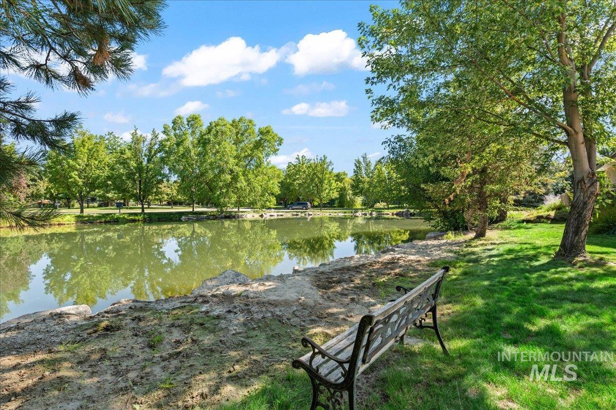 481 E Mapleside Court