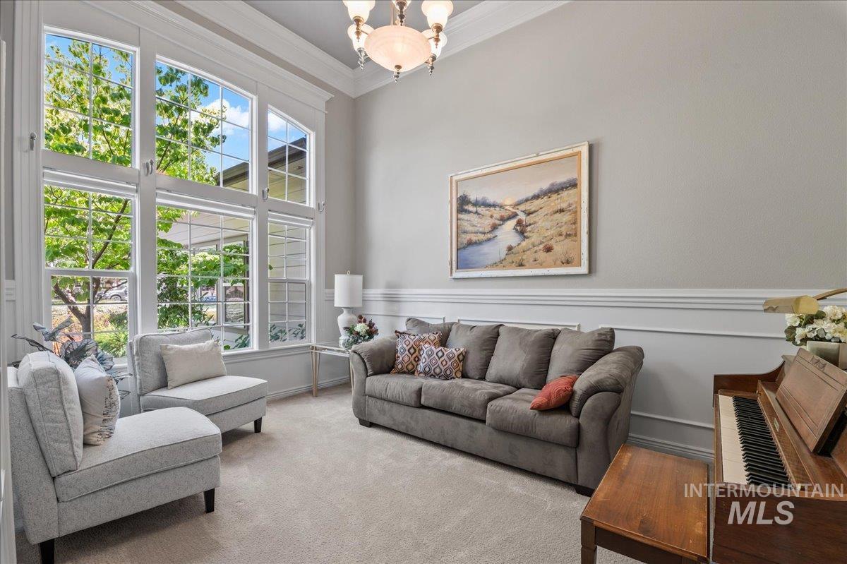 481 E Mapleside Court