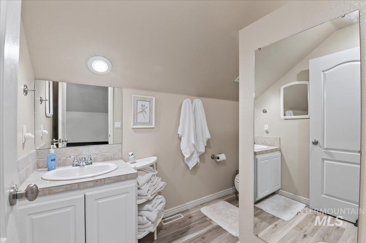 481 E Mapleside Court