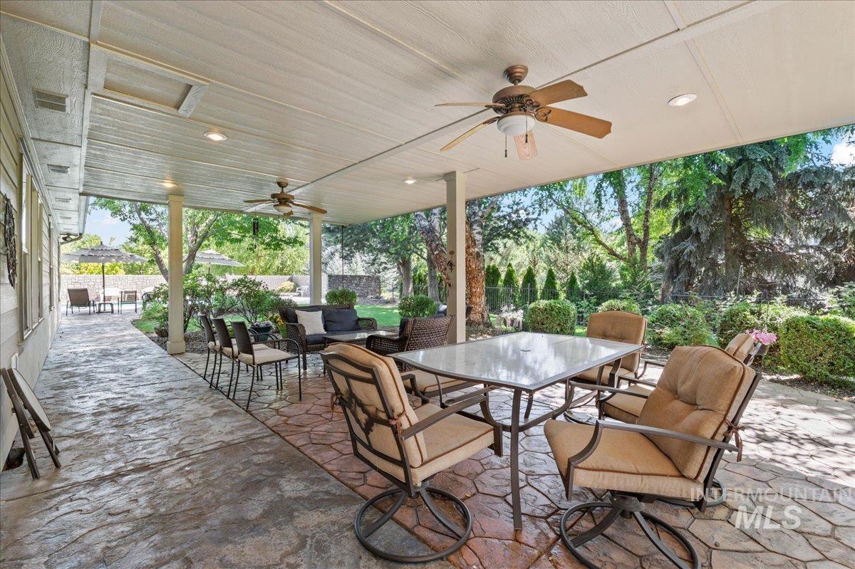 481 E Mapleside Court