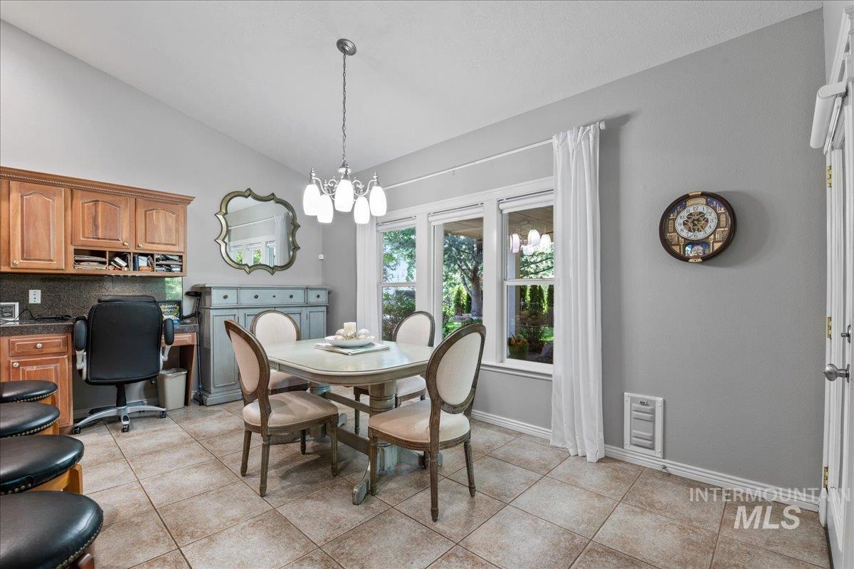 481 E Mapleside Court