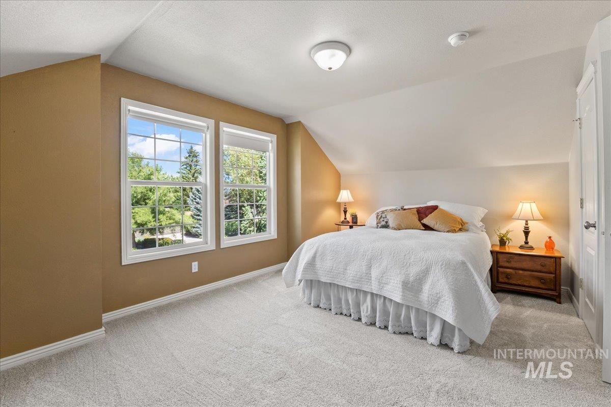 481 E Mapleside Court