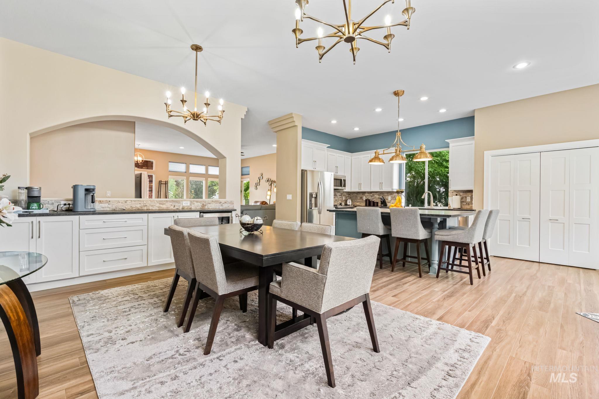 10484 N Palisades Way