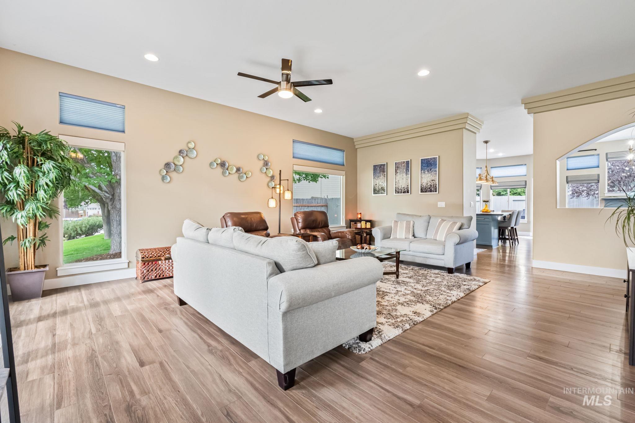 10484 N Palisades Way