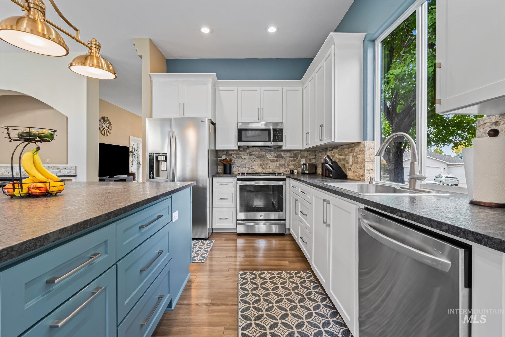 10484 N Palisades Way