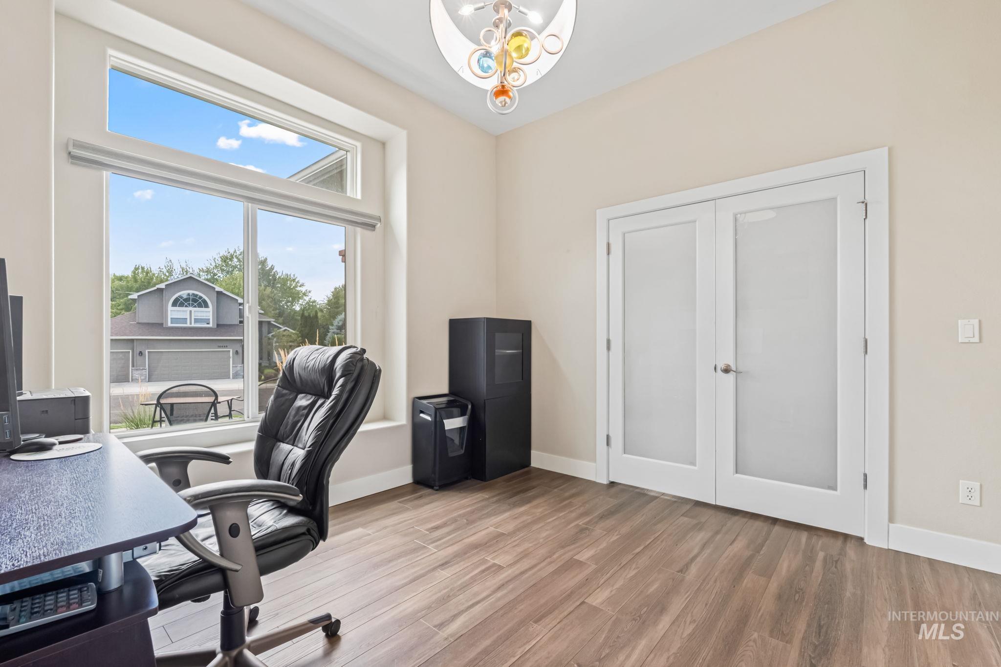 10484 N Palisades Way