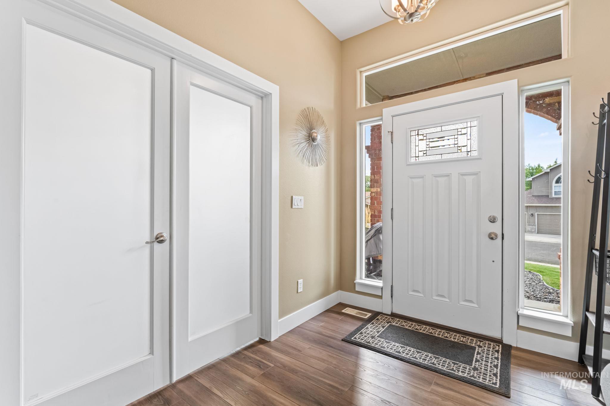 10484 N Palisades Way