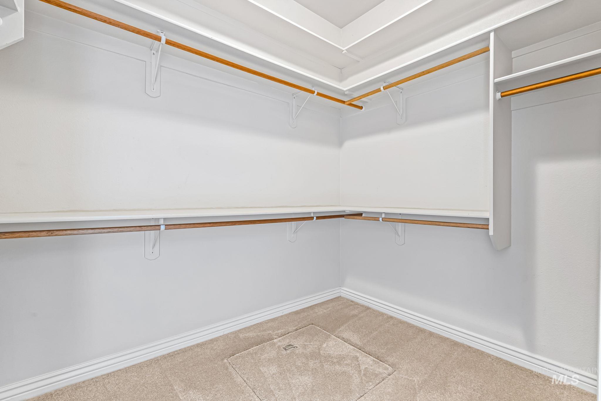 2049 N Marnita Place