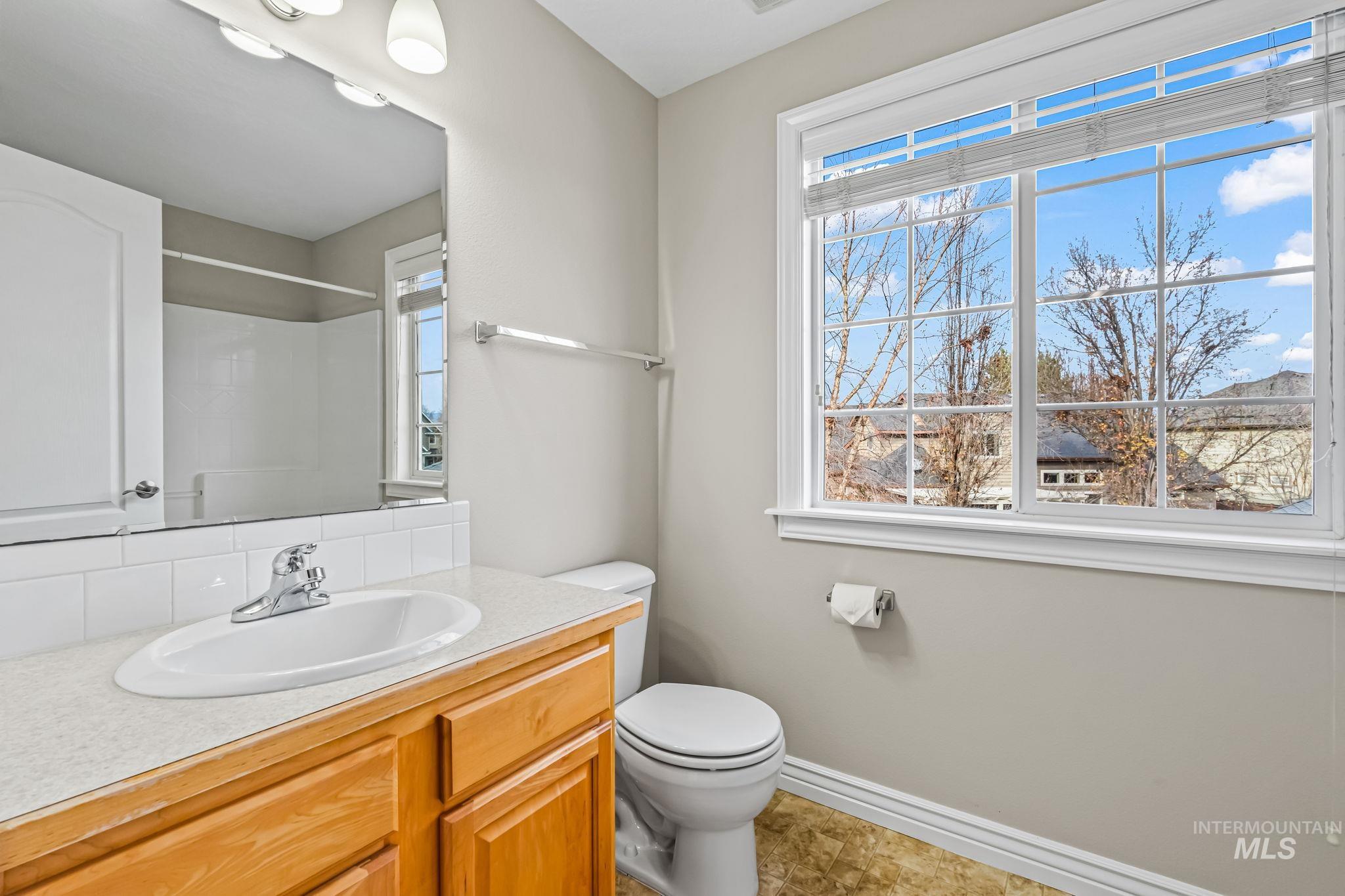 2049 N Marnita Place