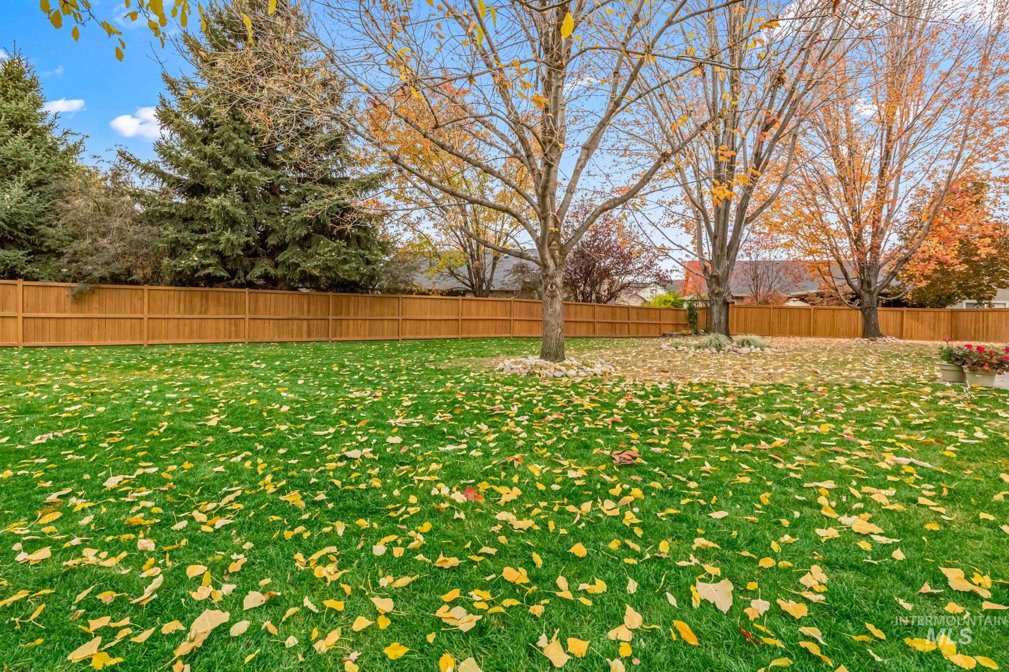 2049 N Marnita Place