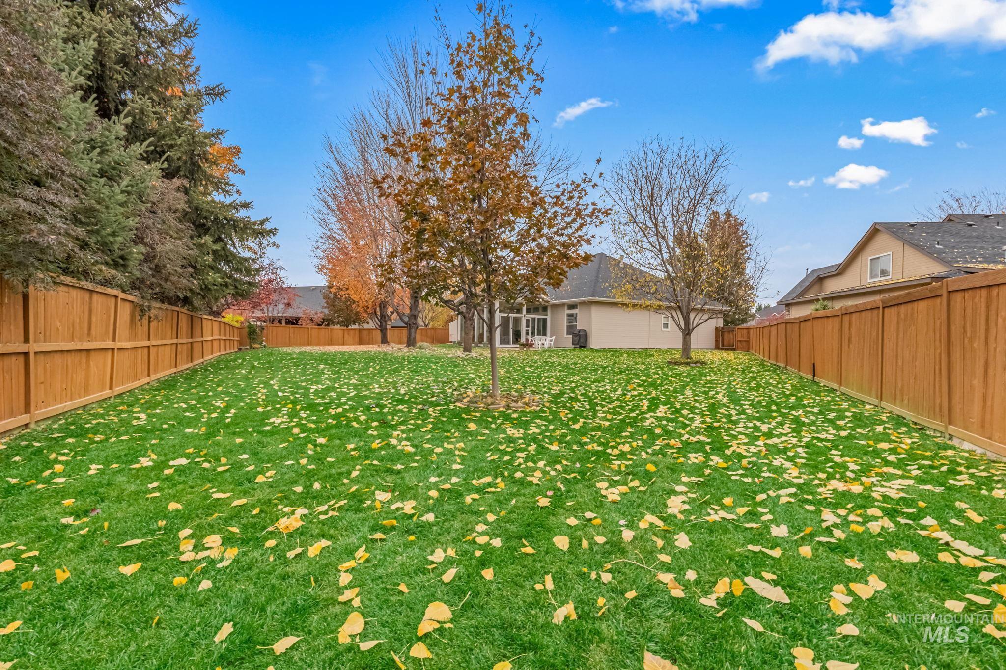 2049 N Marnita Place