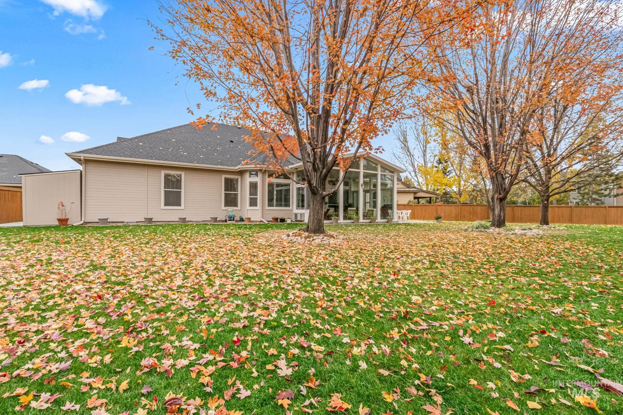 2049 N Marnita Place