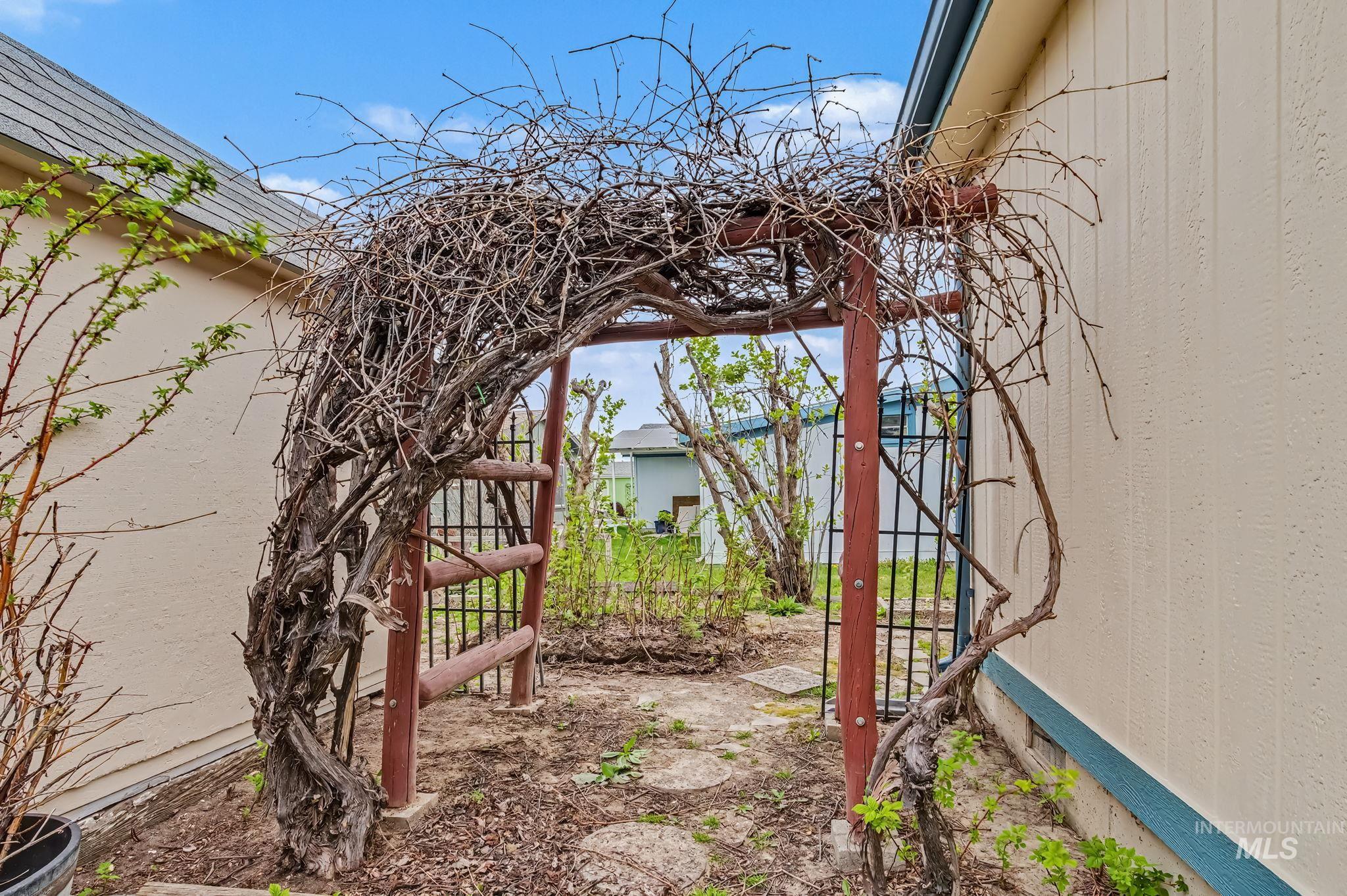 2809 Golden Rod Lane