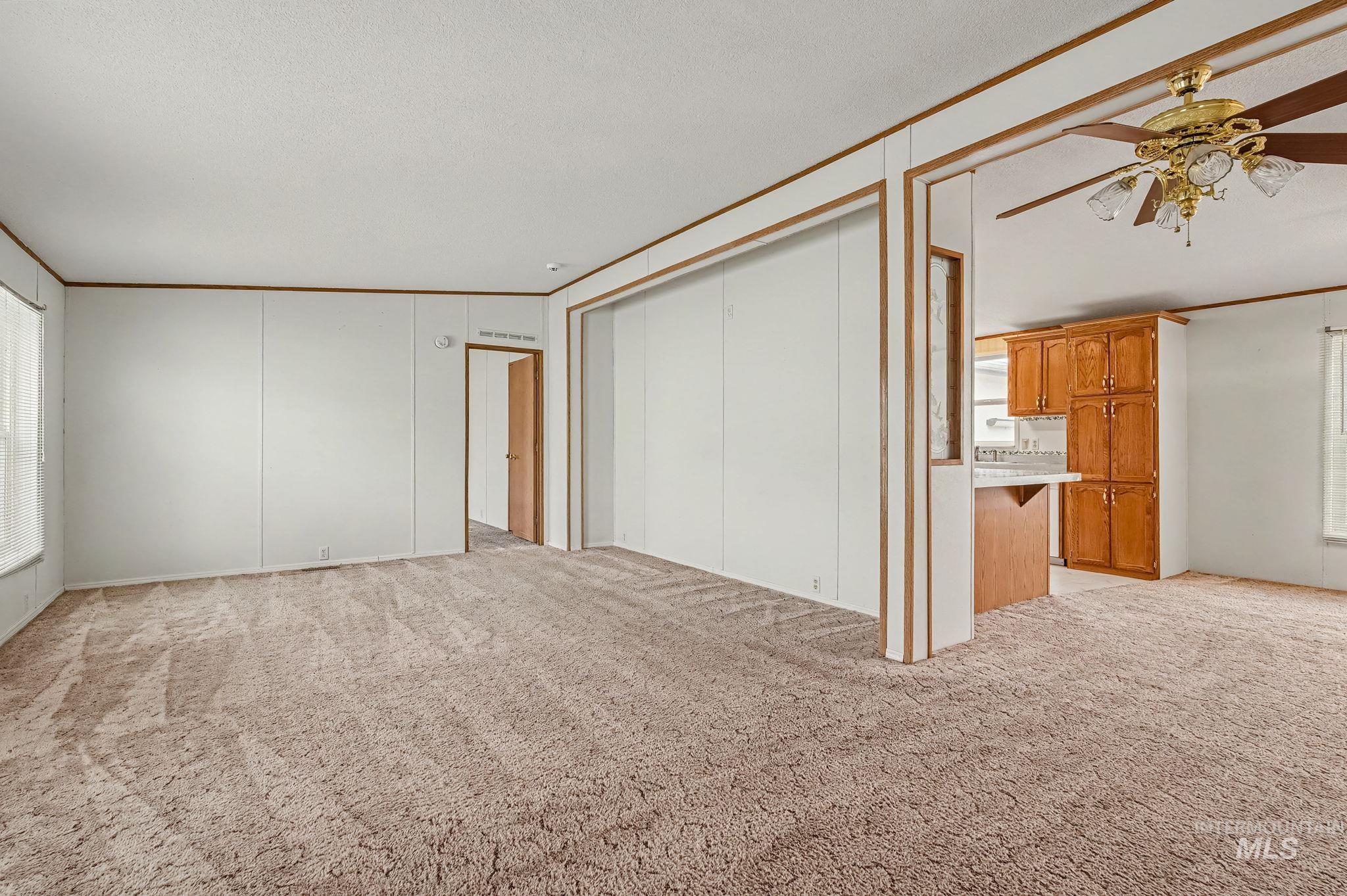 2809 Golden Rod Lane