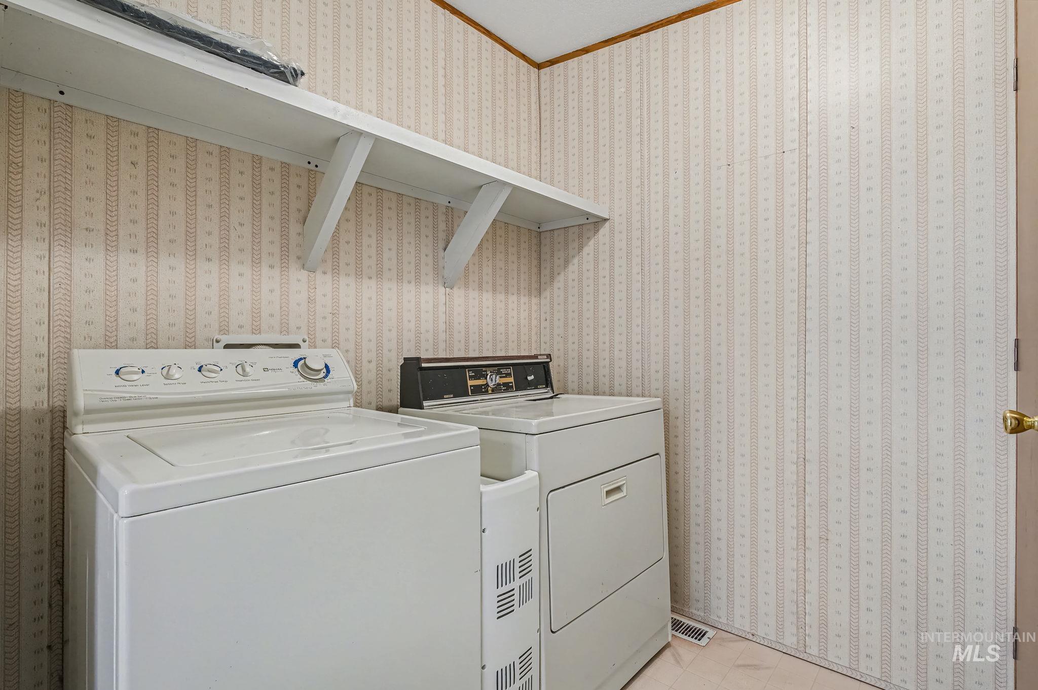 2809 Golden Rod Lane