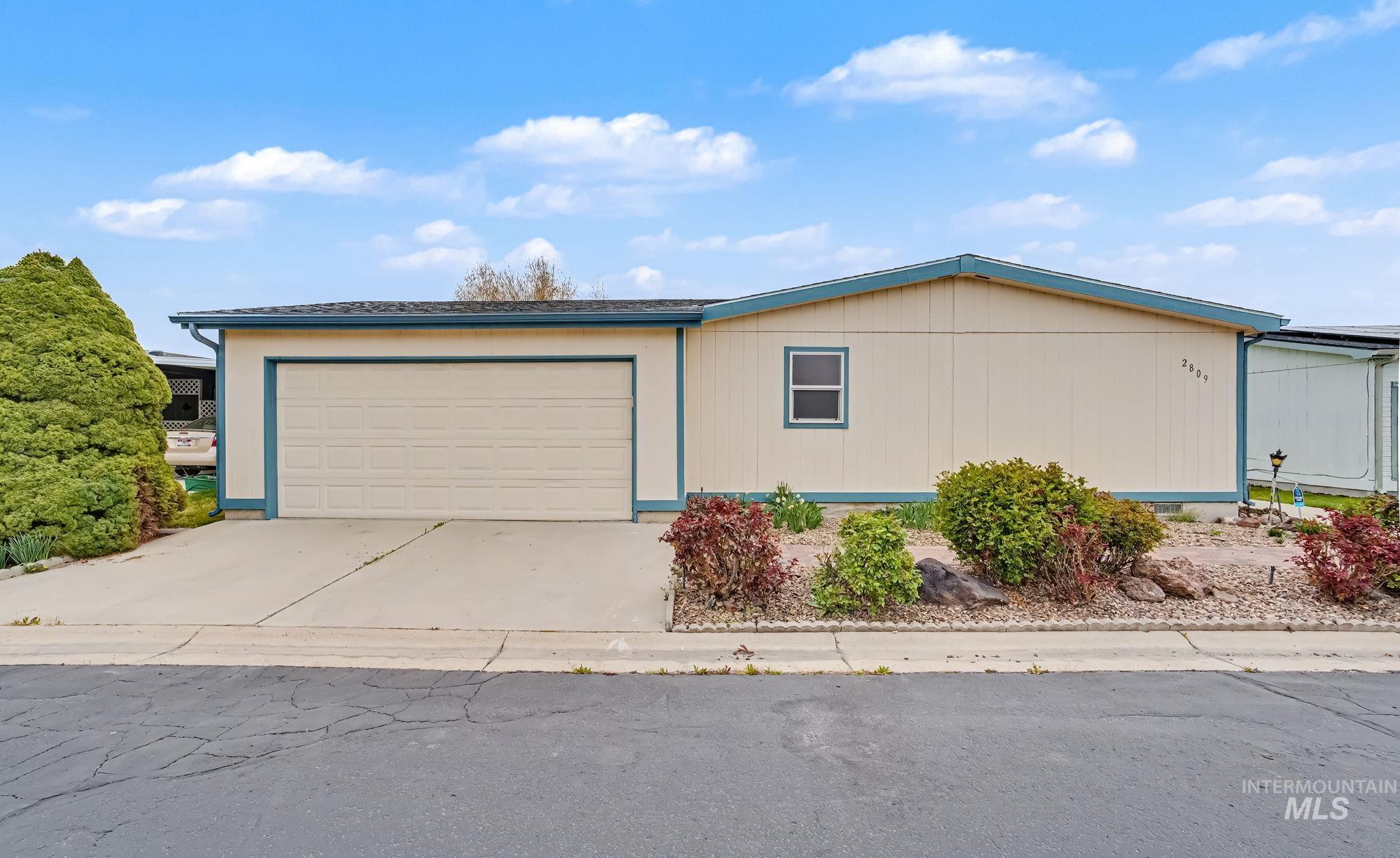 2809 Golden Rod Lane