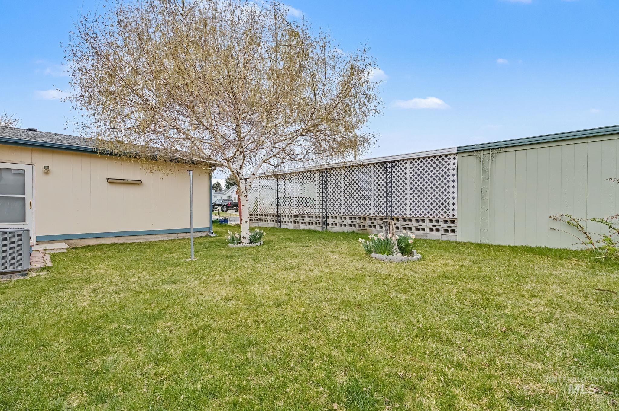 2809 Golden Rod Lane