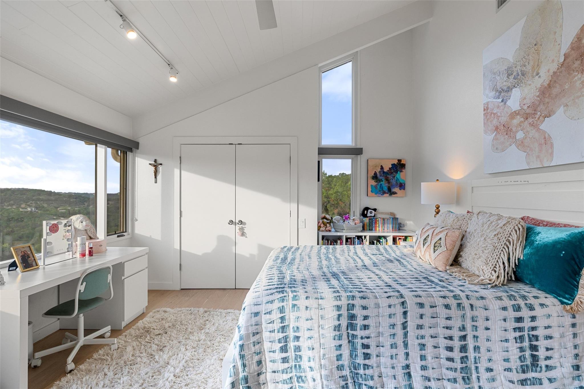 6 WREN VALLEY CV