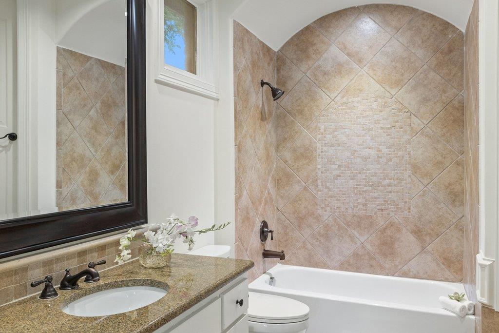 4801 Pecan Chase