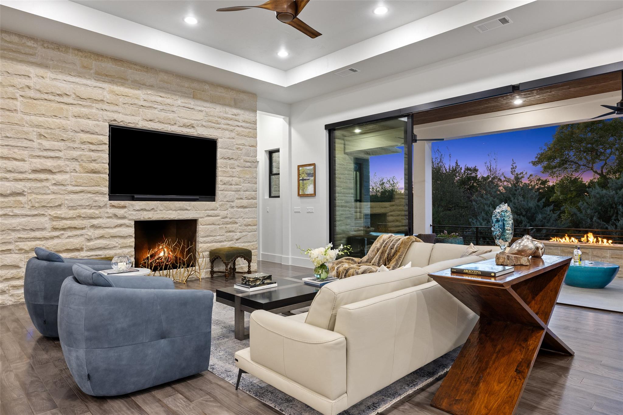 8408 CARRANZO DR