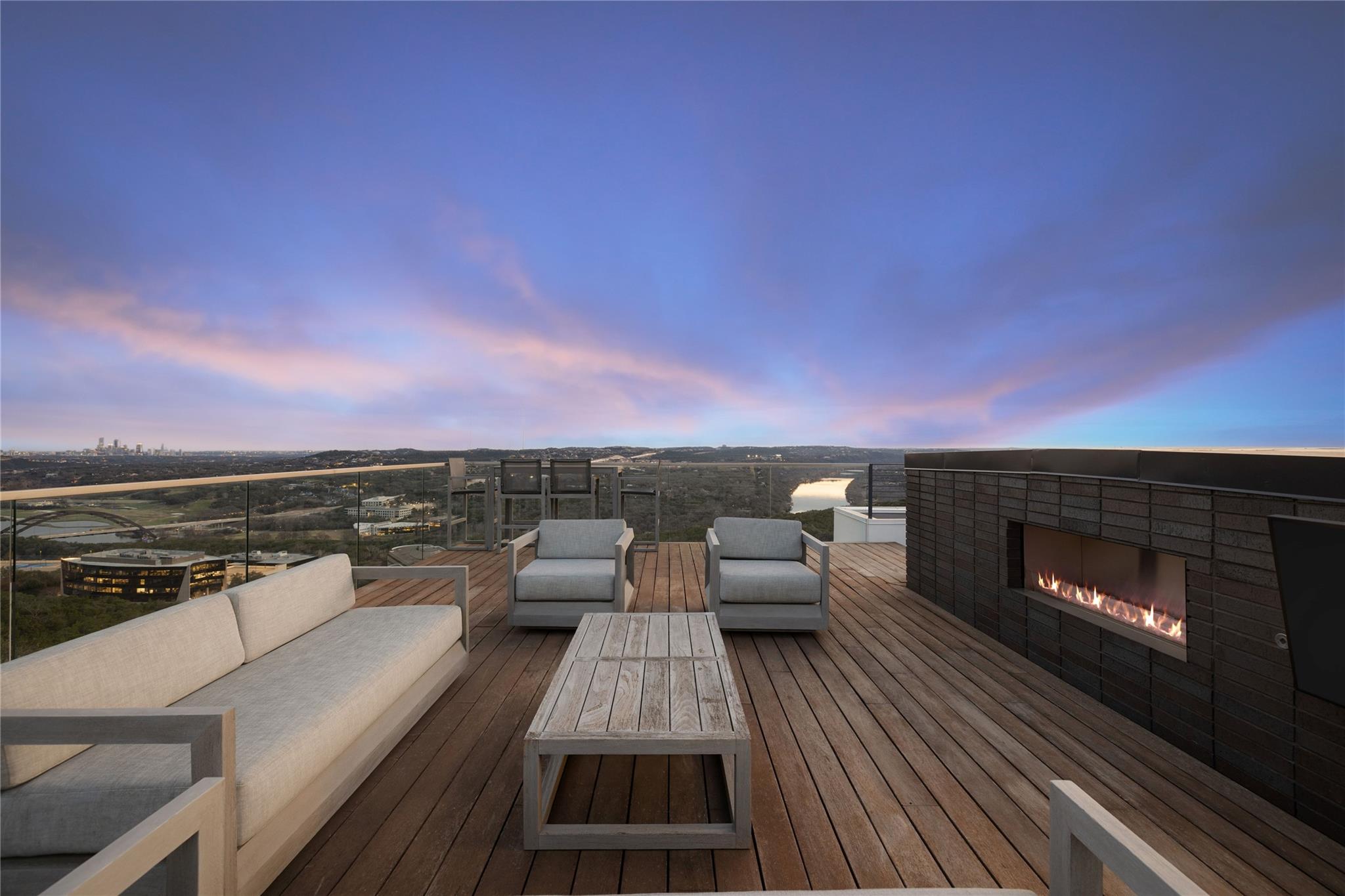 6607 W COURTYARD DR