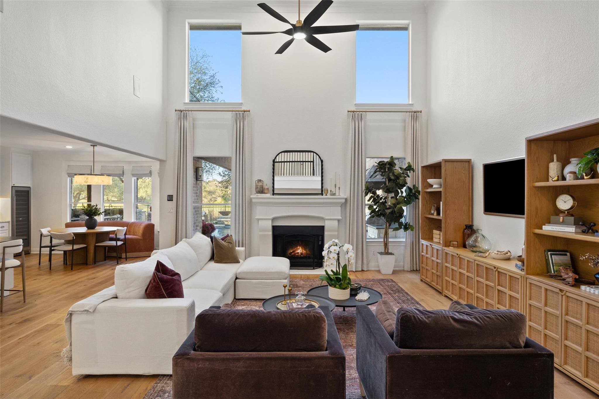 11700 EAGLES GLEN DR