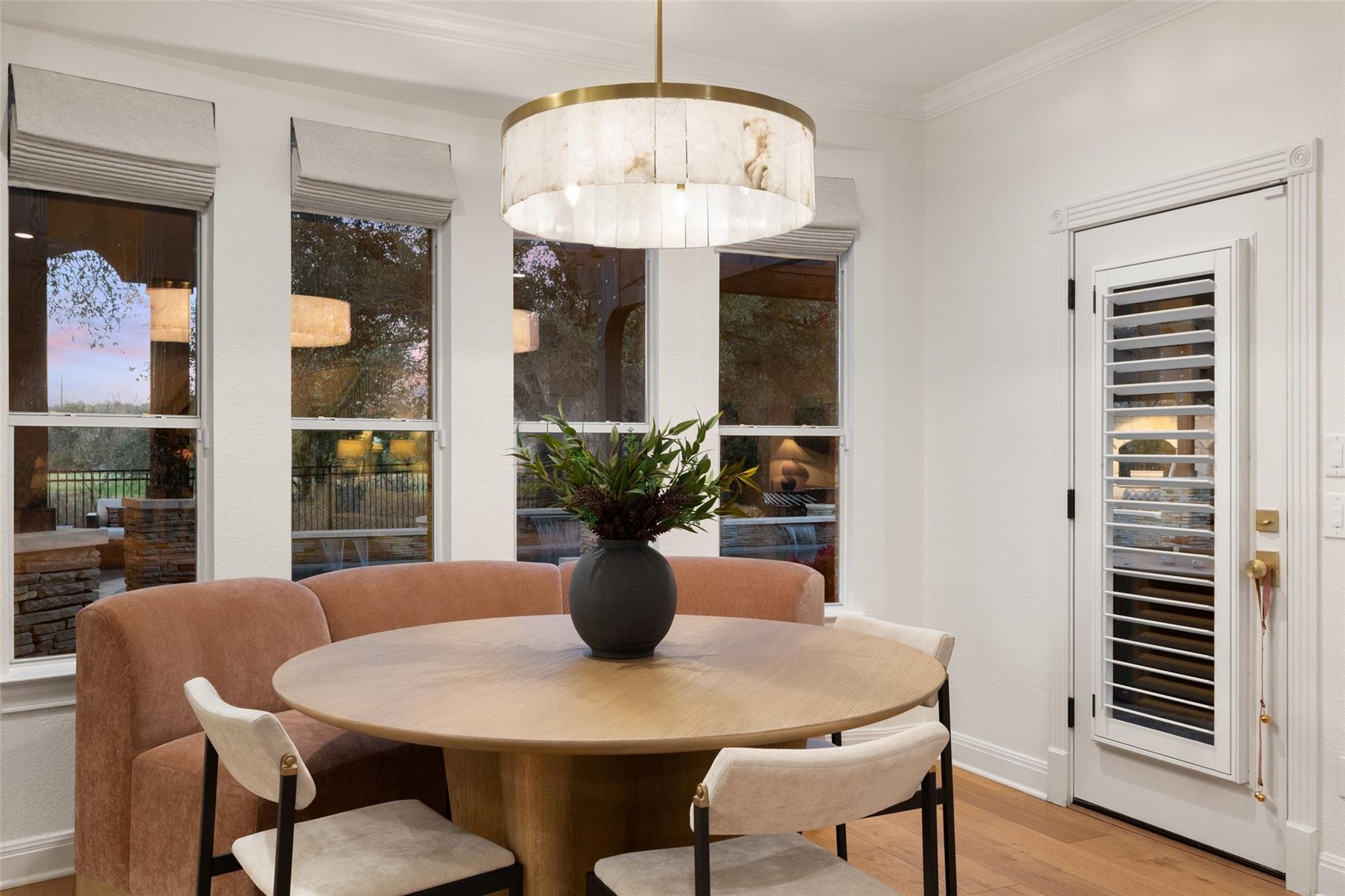 11700 EAGLES GLEN DR