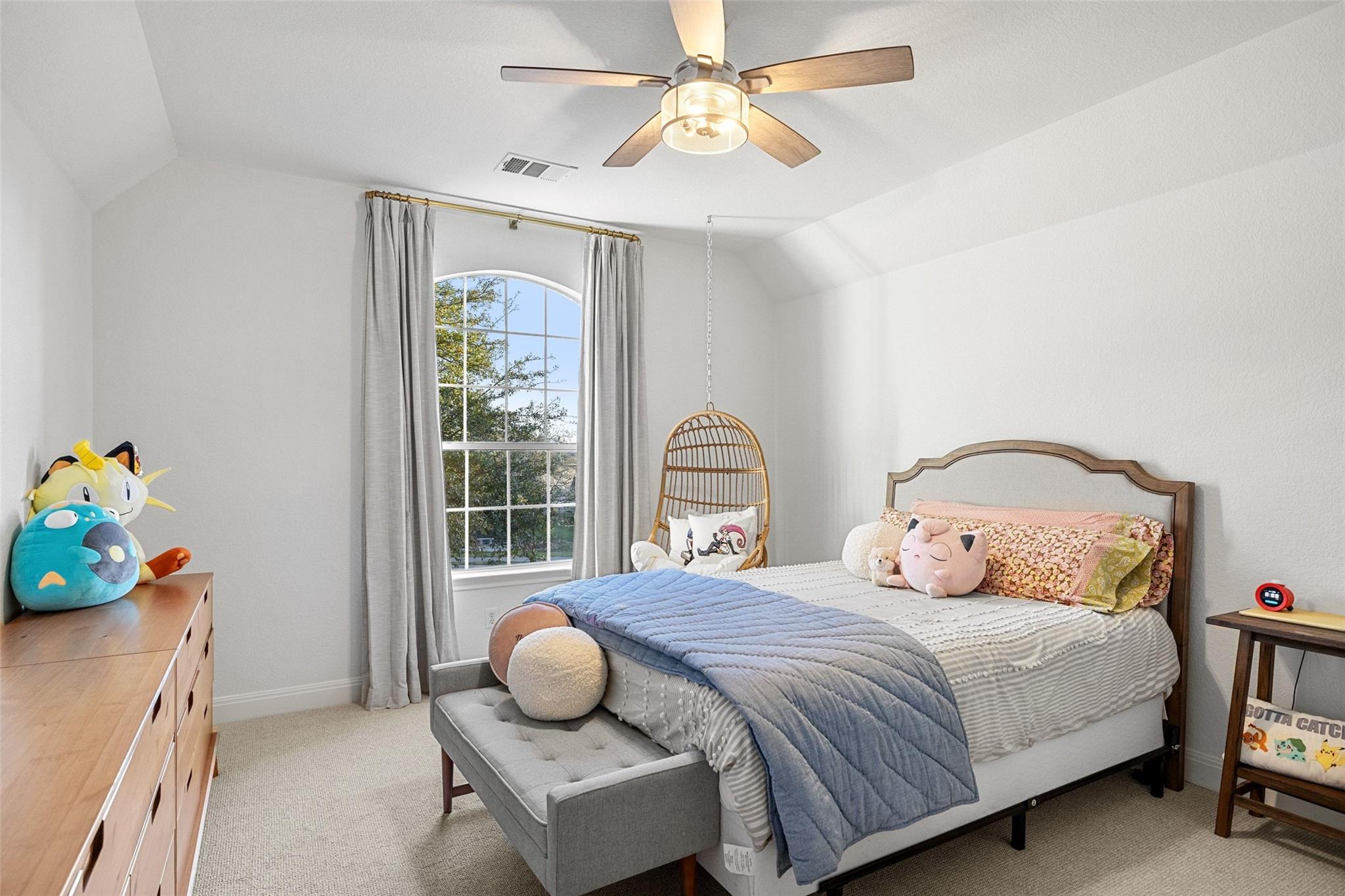 11700 EAGLES GLEN DR