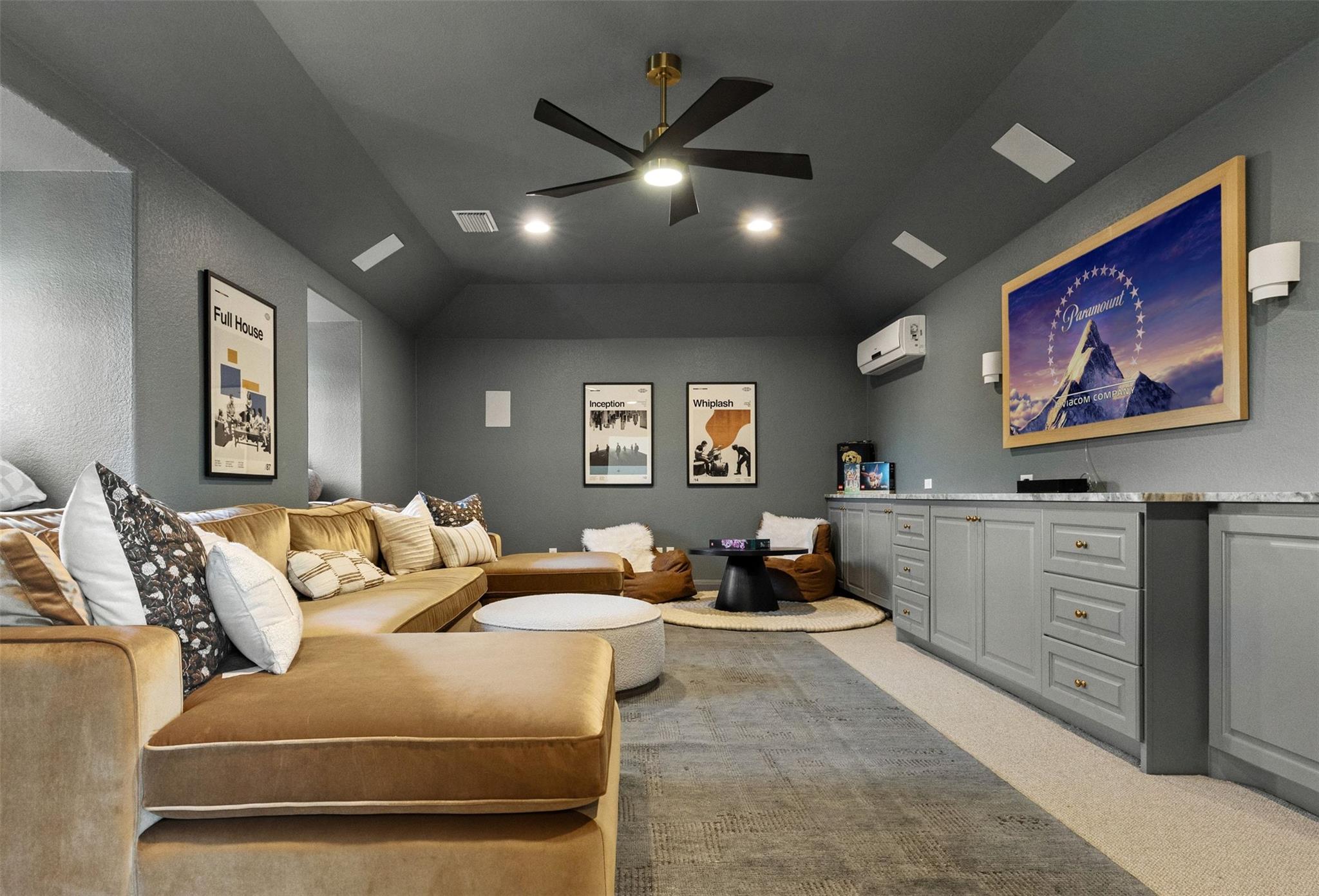 11700 EAGLES GLEN DR