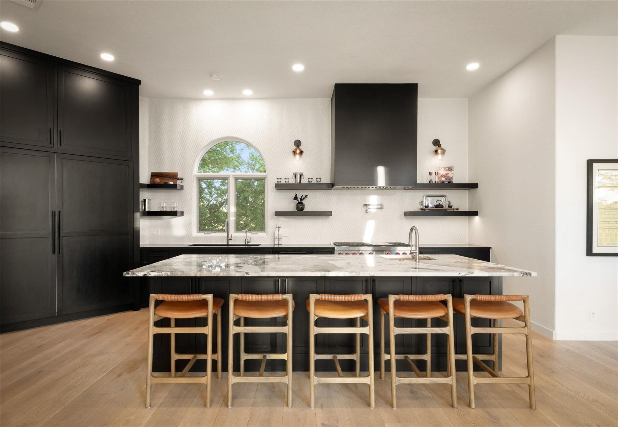 211 BELLA CIMA DR