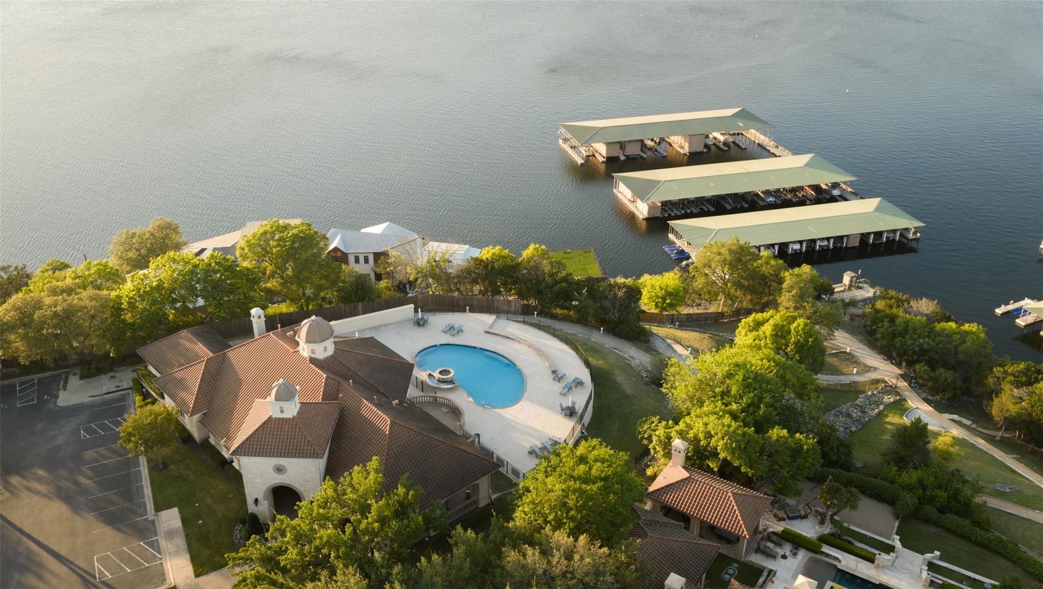 211 BELLA CIMA DR
