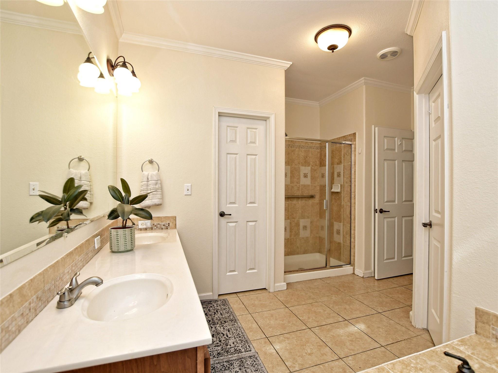 1011 Cherico ST
