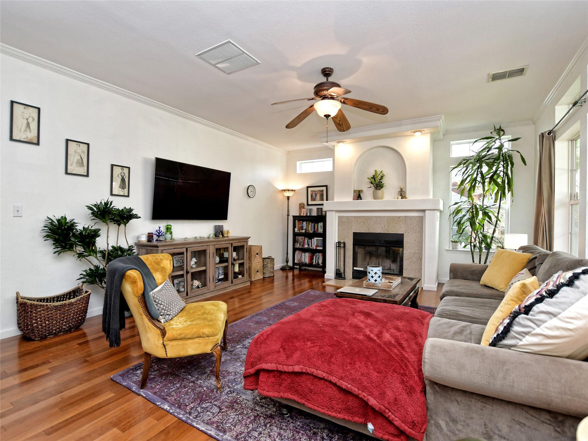 1011 Cherico ST