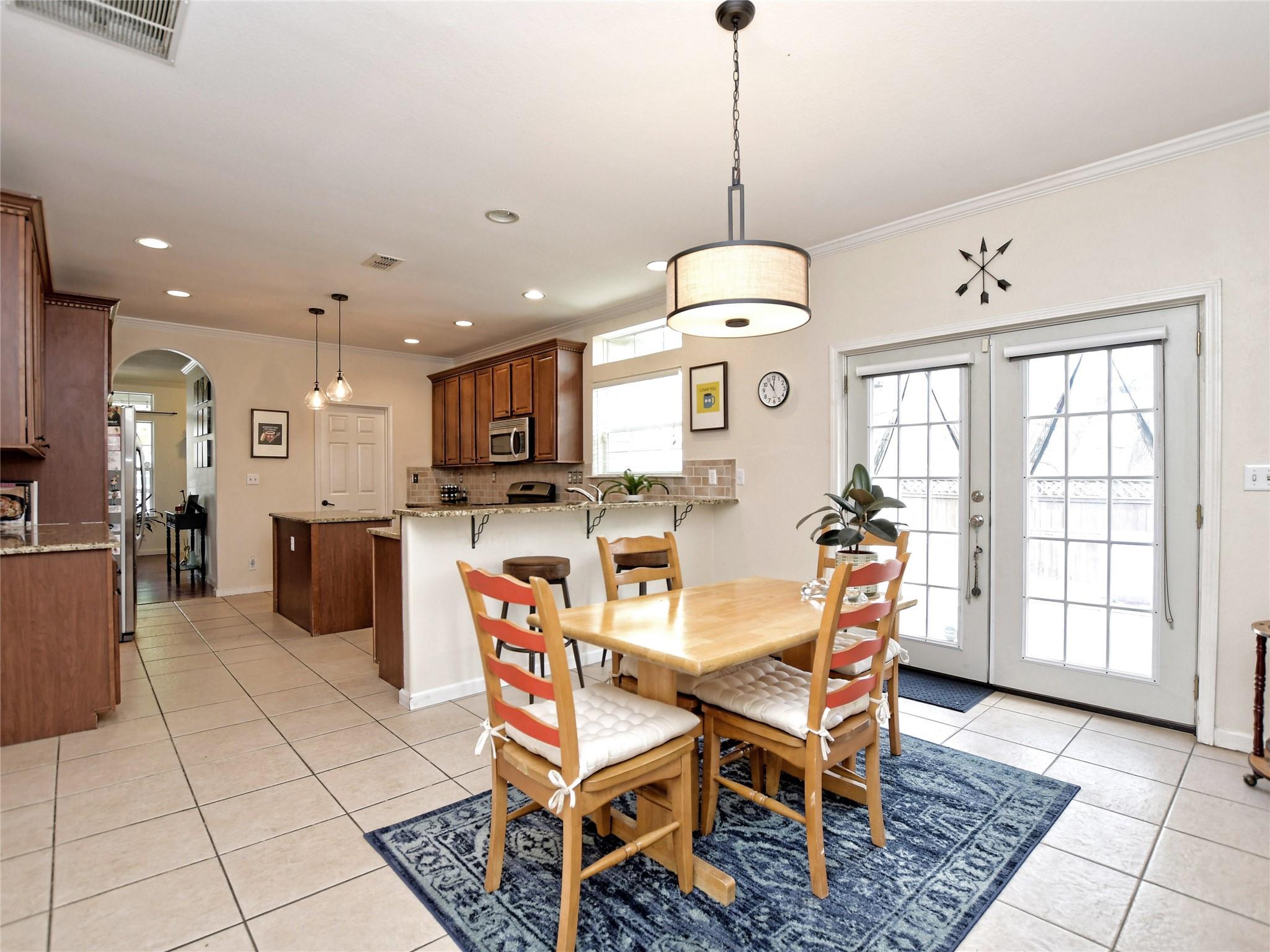 1011 Cherico ST