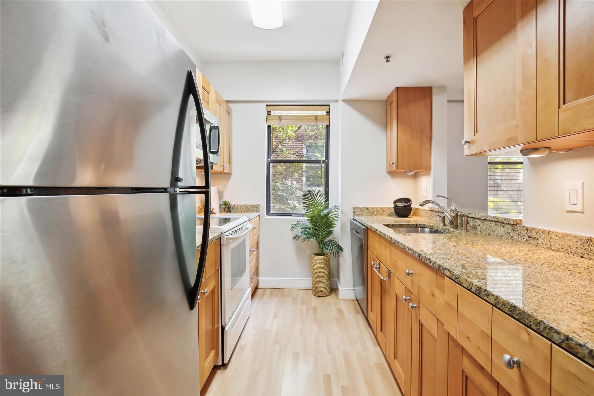1727 R STREET NW Unit: 303