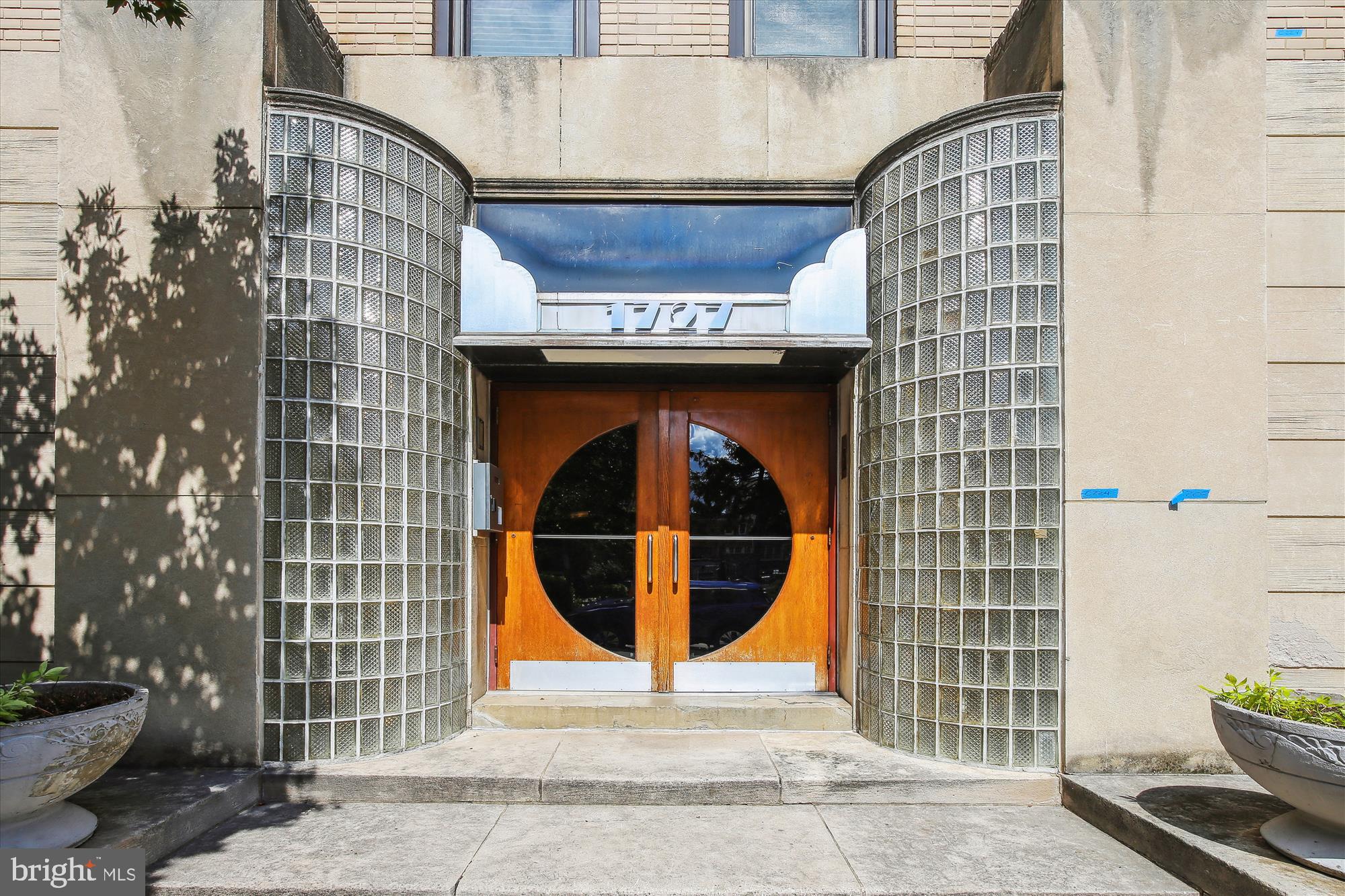 1727 R STREET NW Unit: 303