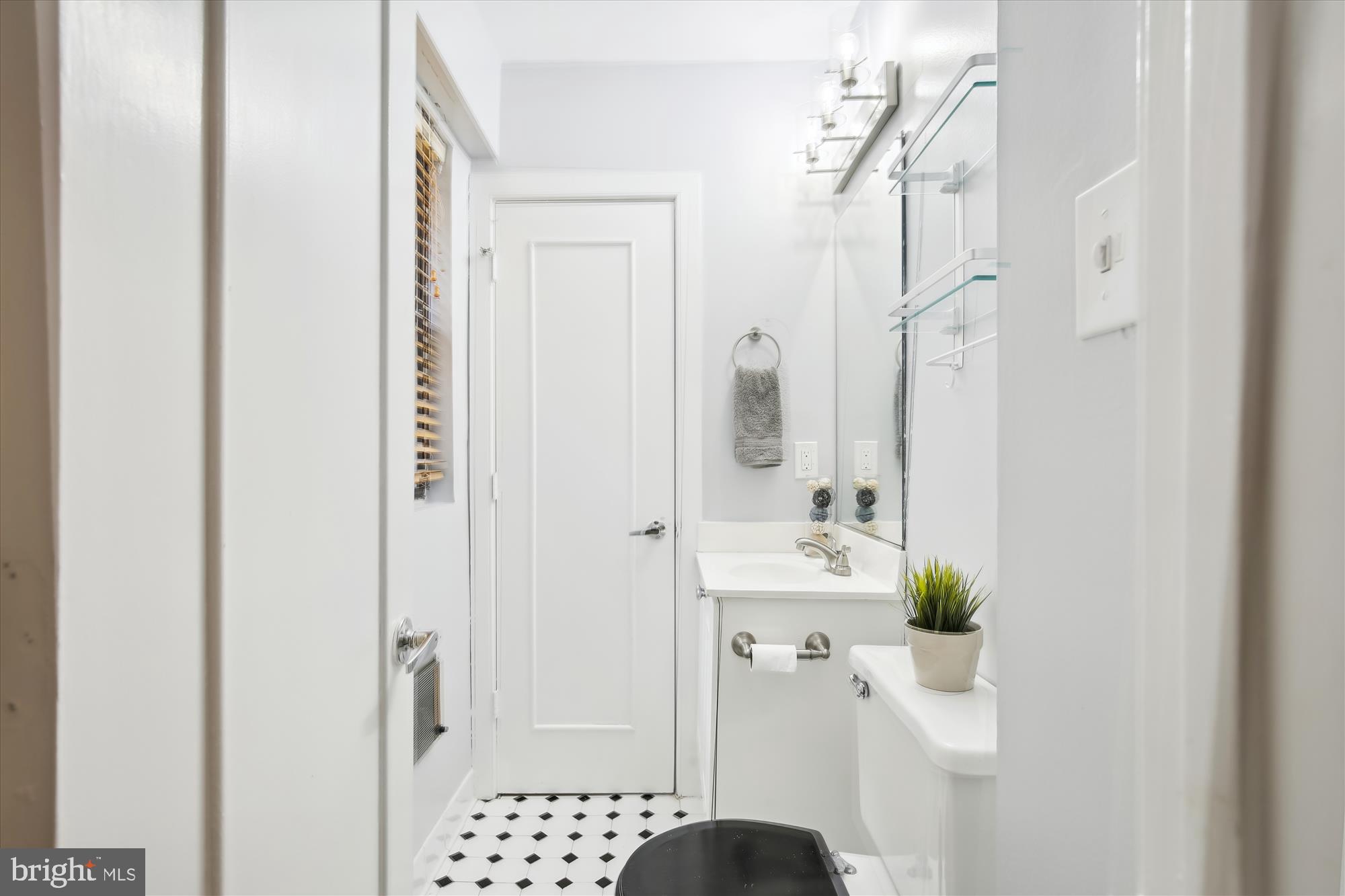1727 R STREET NW Unit: 303