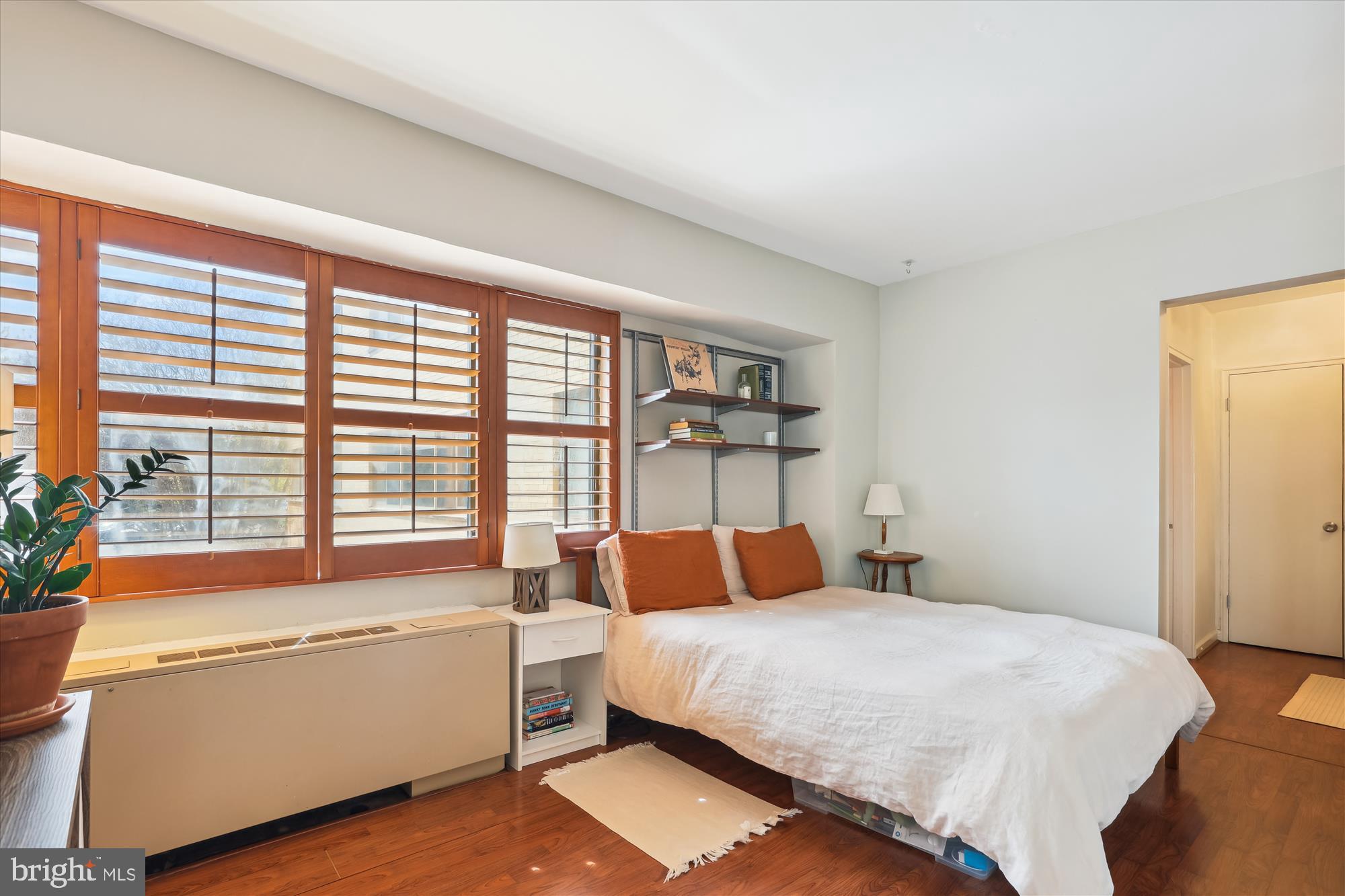 3701 Connecticut Ave NW #305